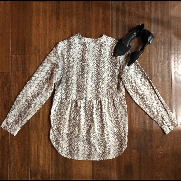 Apt. 9 Long Sleeve Snakeskin Print Blouse - Picture 7 of 11